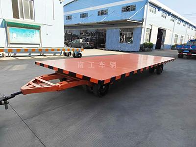 10T中型工业乐鱼平台_乐鱼(中国)一站式服务平台全挂车