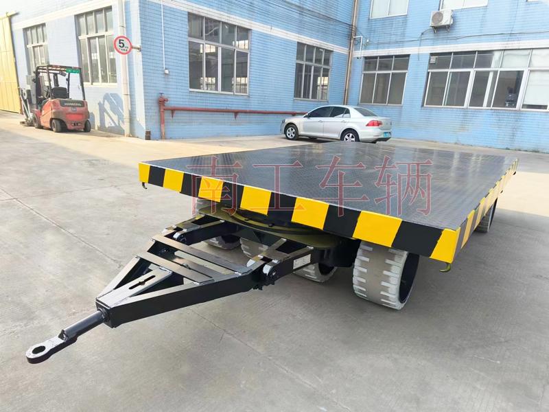 30吨重型乐鱼平台_乐鱼(中国)一站式服务平台，叉车牵引重型工具拖车