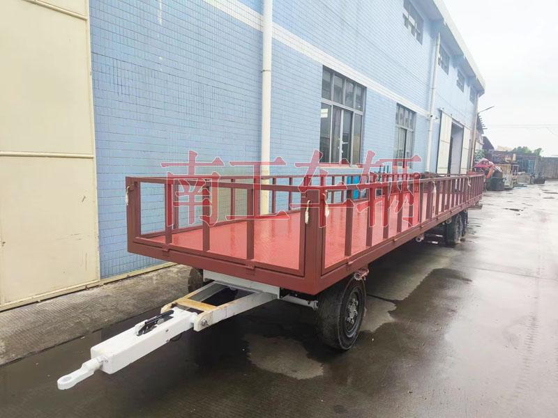 7吨乐鱼平台_乐鱼(中国)一站式服务平台牵引工具拖车 带护栏减震刹车功能拖车