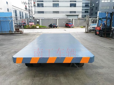 25吨重型牵引乐鱼平台_乐鱼(中国)一站式服务平台3I.jpg