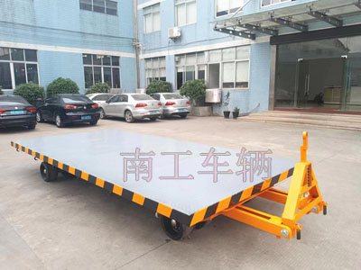 10吨中型牵引乐鱼平台_乐鱼(中国)一站式服务平台4I.jpg