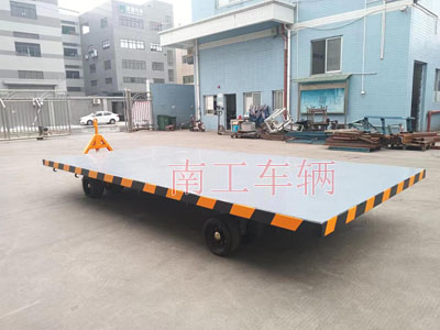 10吨中型牵引乐鱼平台_乐鱼(中国)一站式服务平台I.jpg