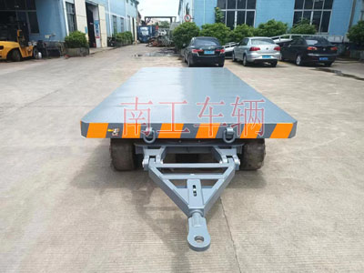25吨重型工业乐鱼平台_乐鱼(中国)一站式服务平台全挂式牵引拖车底盘带牵引环4I.jpg