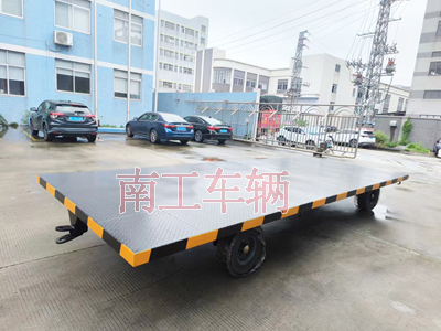 6吨牵引乐鱼平台_乐鱼(中国)一站式服务平台 工业全挂拖车3I.jpg
