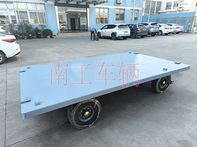 3吨小型牵引乐鱼平台_乐鱼(中国)一站式服务平台 全挂车2I.jpg