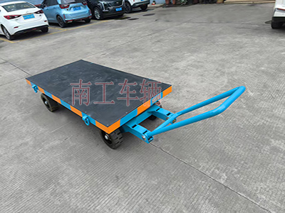 3吨小型乐鱼平台_乐鱼(中国)一站式服务平台 还橡胶垫工具车I.jpg