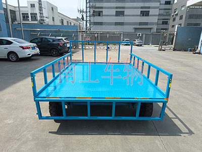 5吨下翻式护栏乐鱼平台_乐鱼(中国)一站式服务平台 全挂工具拖车2I.jpg